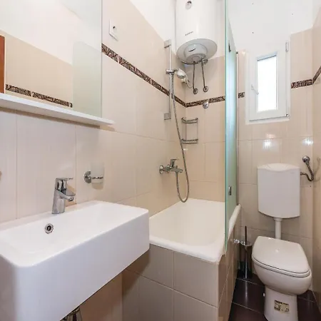 Two-bedroom In Apartment *